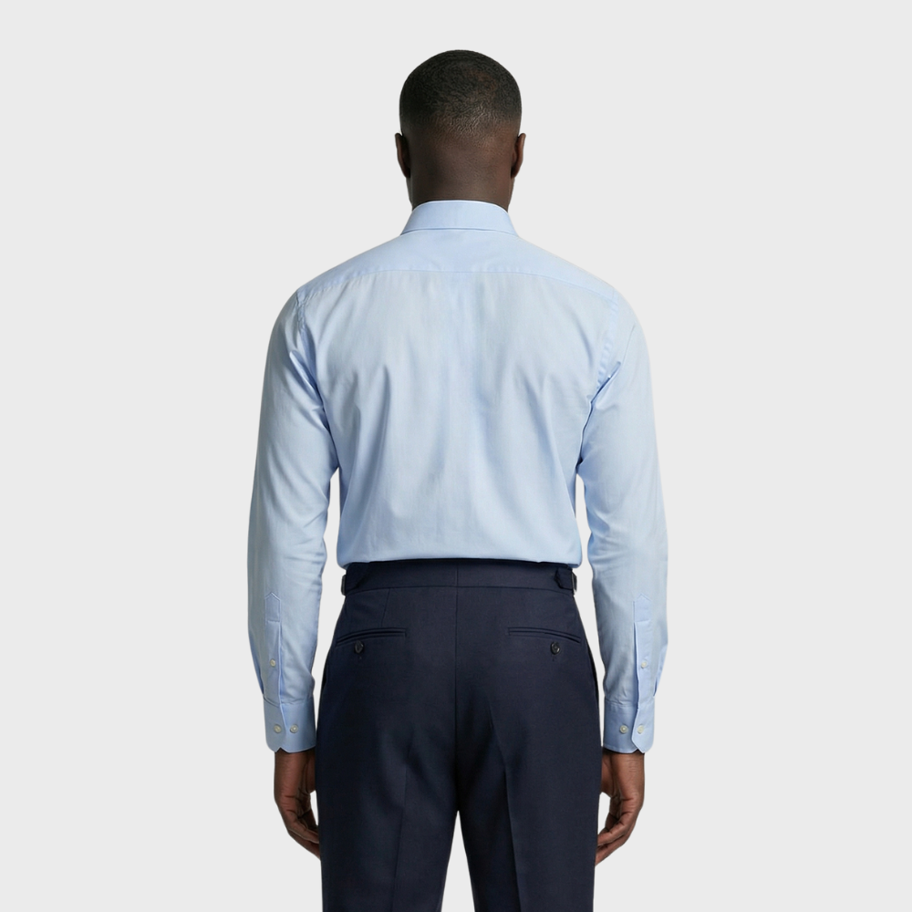 Hemd mit langem Kragen